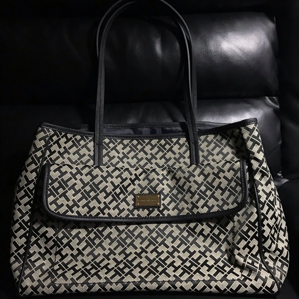 Sold on Curtsy 🥳 - Picture 1 of 5